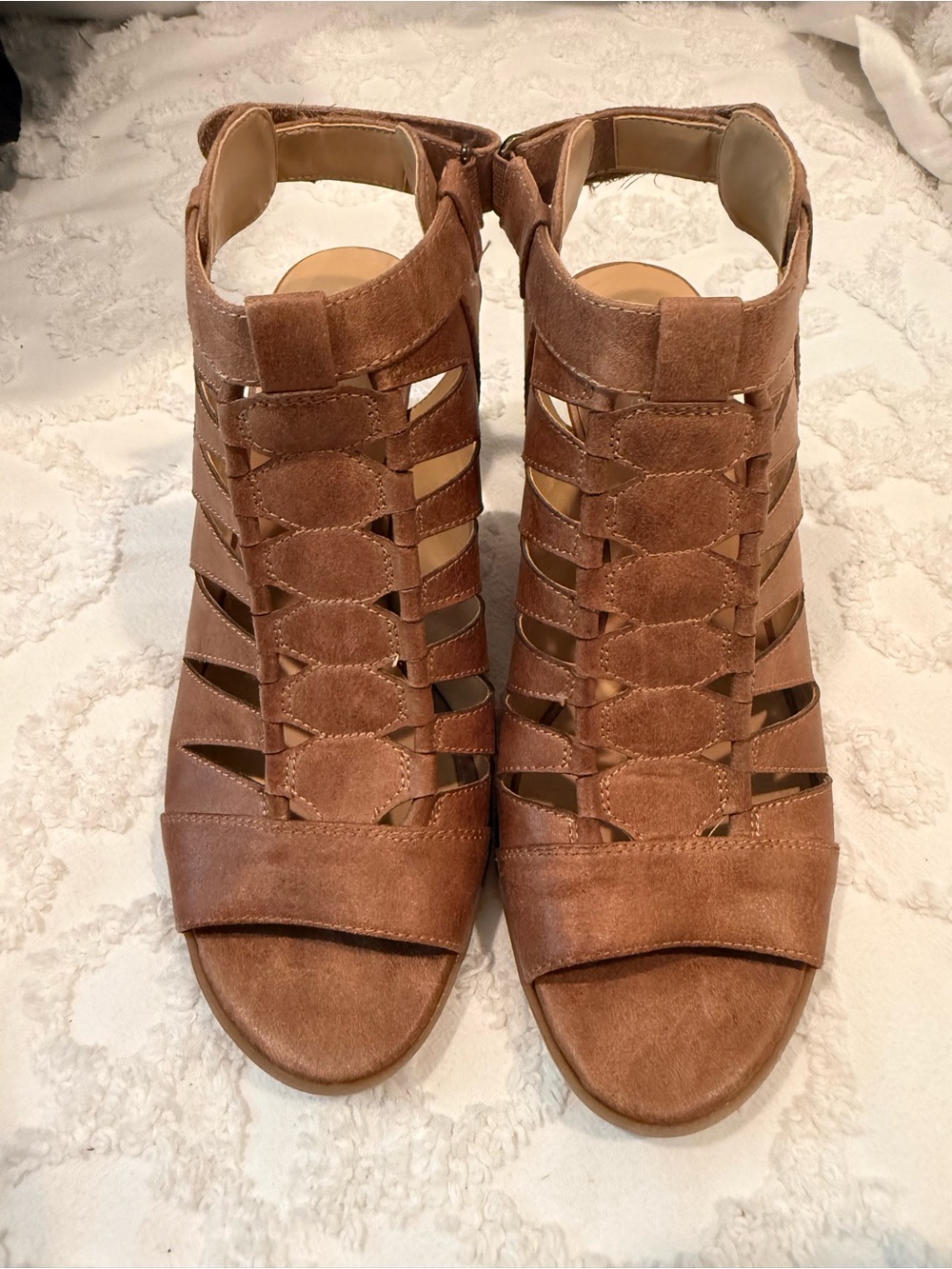 Naturalizer Tan Suede Strappy Cutout Sandals